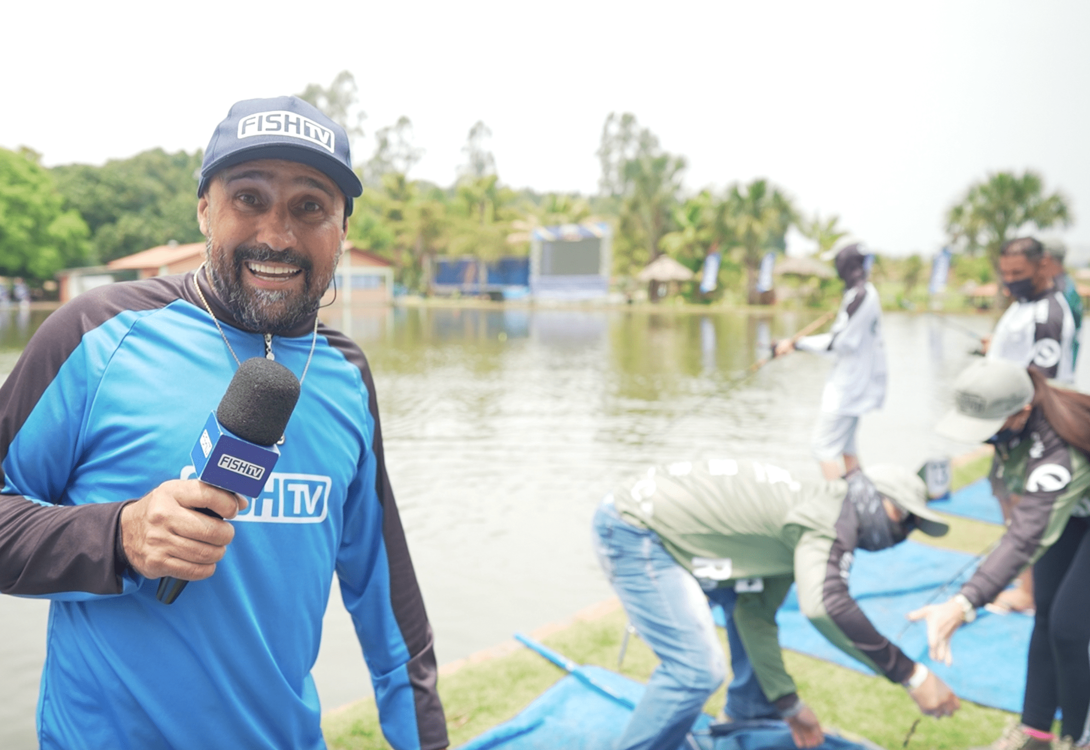 Rafinha Minhoca em gravação para o Resenha CBP