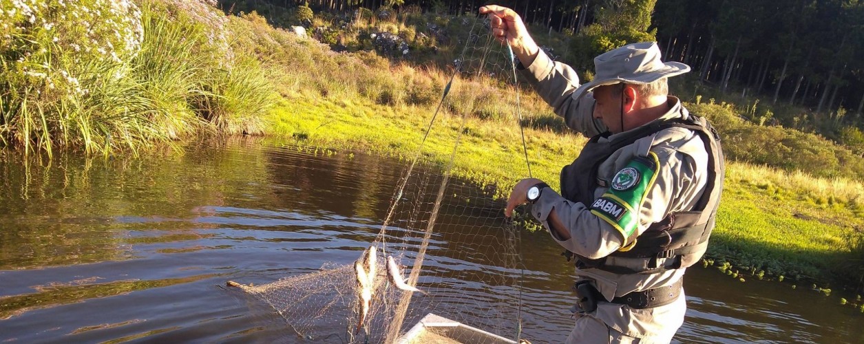 PATRAM realiza fiscalização ambiental de combate a pesca predatóriaPATRAM REALIZA AÇÃO DE COMBATE A PESCA PREDATÓRIA EM CANELA