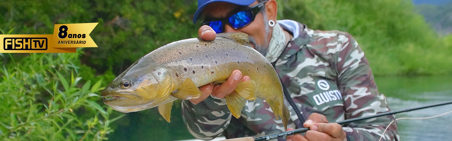 Apresentadores da Fish TV fazem bate-papo com pescadores