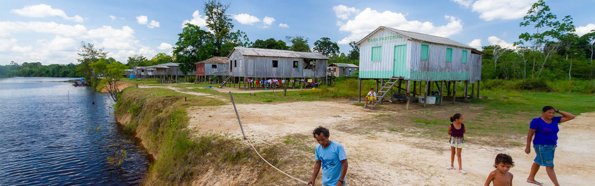 Doutores das águas: conheça o projeto que atende a população ribeirinha da Bacia Amazônica