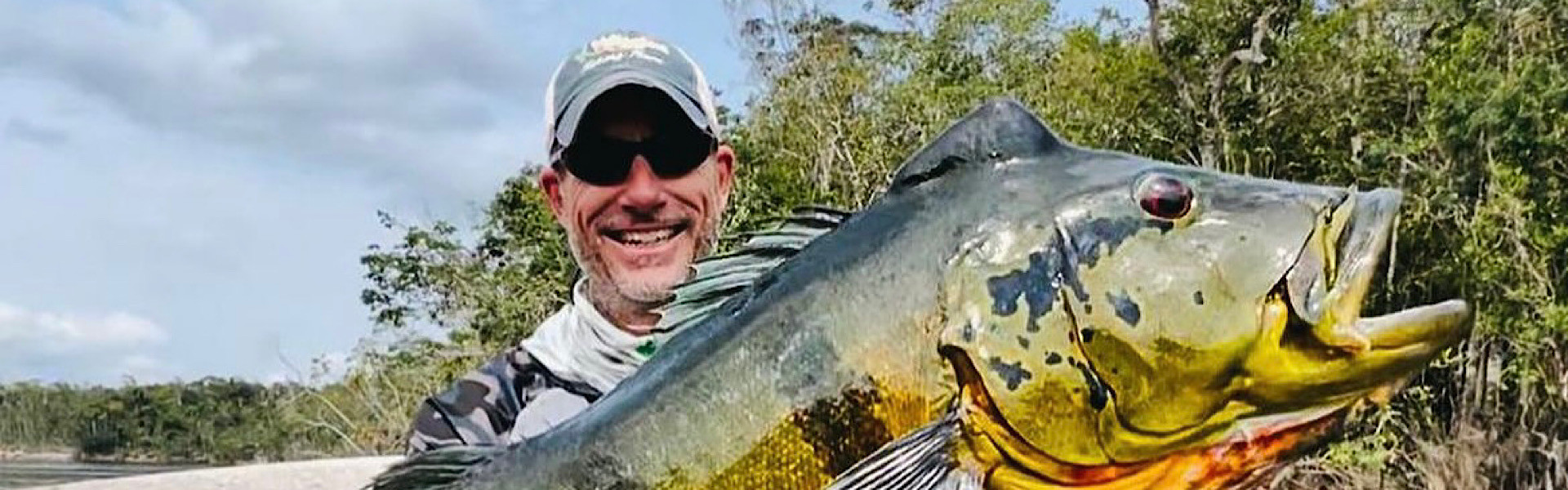 Pescador norte-americano captura tucunaré-açu recorde em águas brasileiras: 92 cm