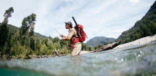 Sebastian Sánchez fly fishing