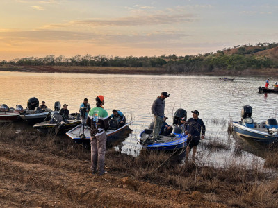 Do peixe ao pódio: Brasil é palco de grandes torneios de pesca esportiva neste final de semana. Foto de capa: Circuito Goiano de Pesca Esportiva.