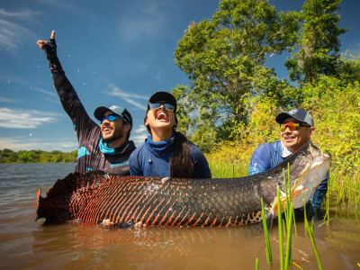 Segunda temporada de Vida na Água estreia hoje na Fish TV com mais emoção e desafios para o casal. Foto: Marcelo Richard.