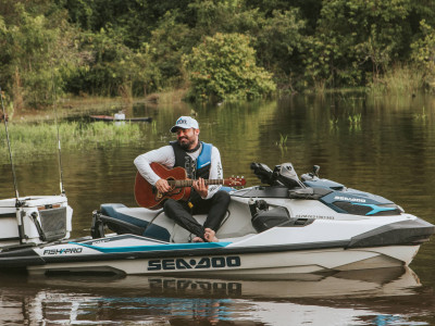 Cantor Fernando Zor, da dupla Fernando e Sorocaba, pescou de Sea-Doo na Amazônia: conheça essa história
