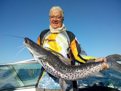 Pescador compartilha sua experiência no Campeonato de Dourado