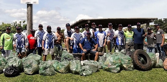 Voluntários recolhem 600 quilos de lixo em rios do MS