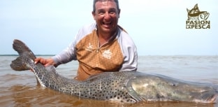 Javier Enrique está de volta com mais pescarias inéditas pela Argentina