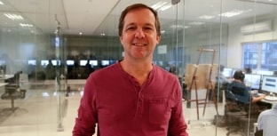 Rogério Dallemole, da NEO TV, conhece instalações da Fish TV