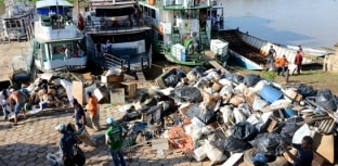 Mutirão recolhe 6 toneladas de lixo no rio Paraguai