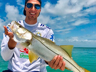 Conheça nomes do futebol que praticam a pesca esportiva