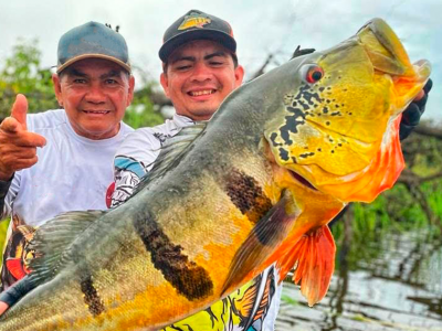 Pai e filho, guias de pesca, abrem sua própria pousada no Rio Juma: conheça essa história